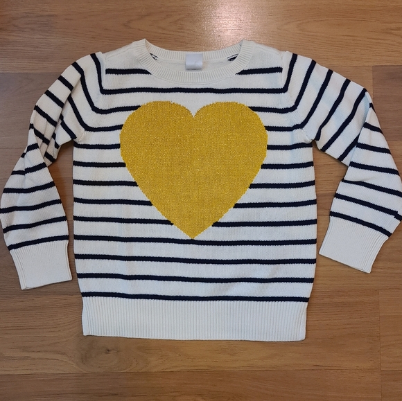 GAP Other - Girls Heart GAP Sweater